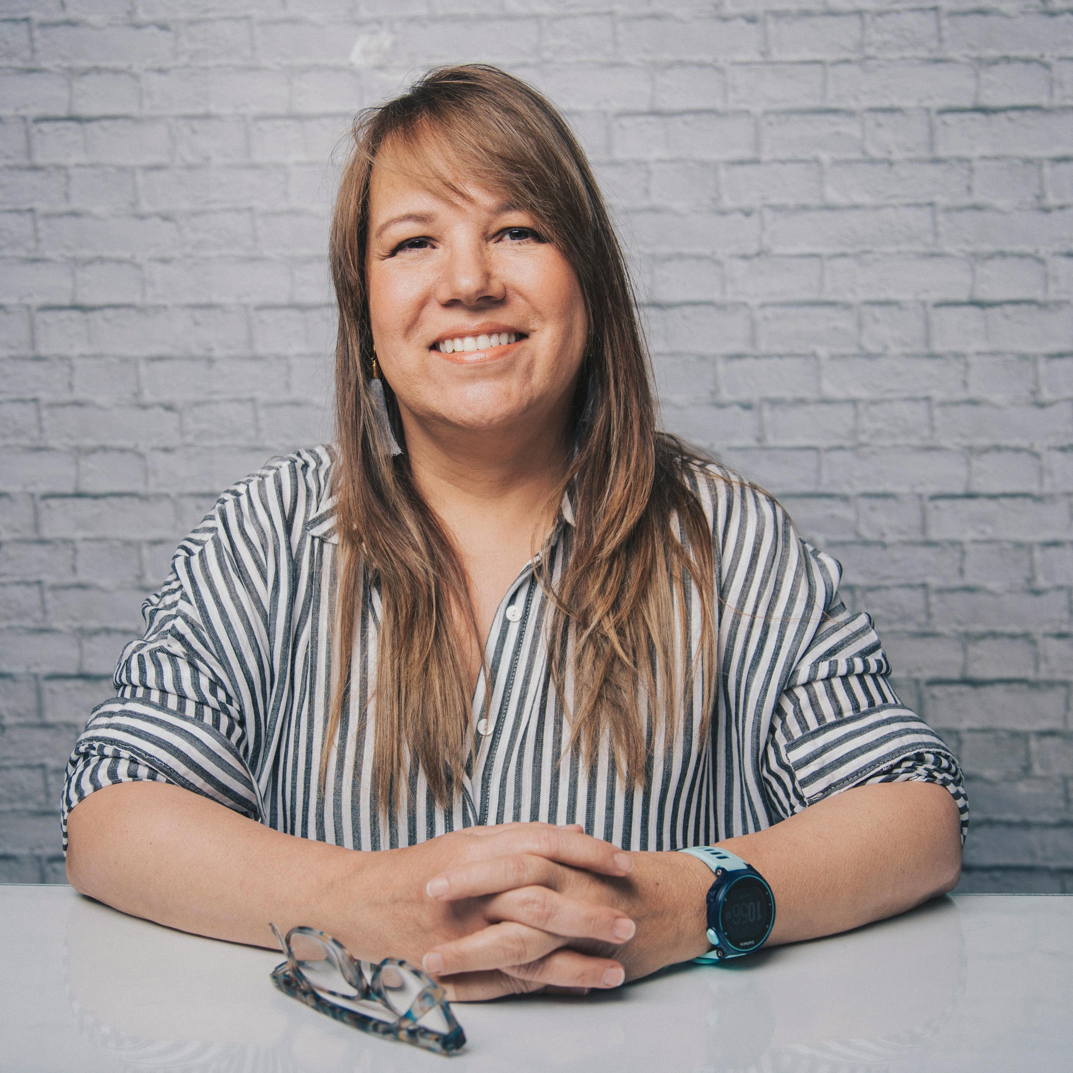 Portrait of customer Marta L.